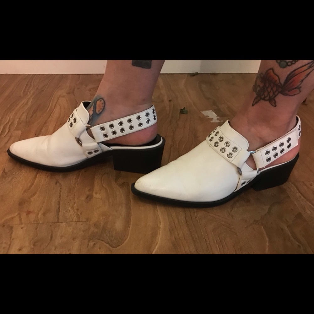 Forever 21 White slingback heels. Size 8.5.